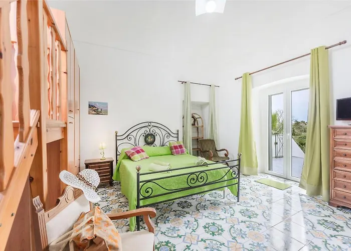 Green Island Apartment